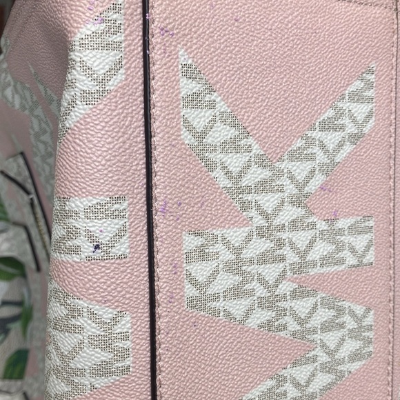 💕Authentic Michael Kors Kenly tote bag with strap - Picture 6 of 12